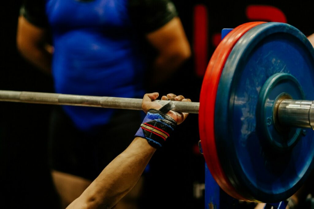 Can You Wear Oura Ring While Lifting Weights?