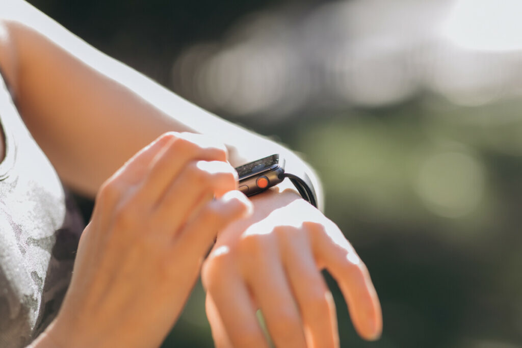 Do Apple Watches Have SIM Cards
